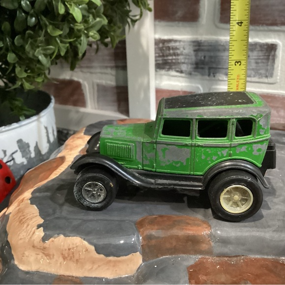 “5/$25” - Vintage Tootsietoy Model A Ford Touring Sedan - Collectible Diecast - Picture 11 of 11